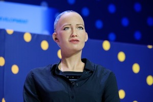 Sophia, la robot humanoide: “El futuro del trabajo será colaborativo entre humanos y máquinas” - MarketData