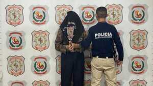 Policía detiene a un hombre de 75 años con más de 10 armas de fuego en Asunción