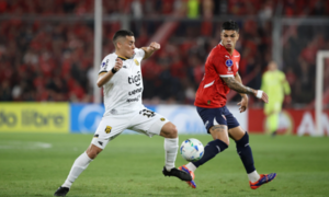 Guaraní pierde y cede el liderazgo en la Sudamericana
