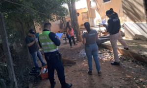 Hallan sin vida a un indigente en el predio del Hospital Materno Infantil de Coronel Oviedo - OviedoPress