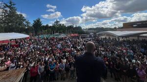 Con espíritu festivo y temático, Comepar homenajeó a más de 3.000 colaboradores por el Día del Trabajador