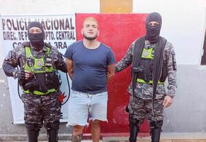 Detienen a motochorro tras violento asalto a una mujer •