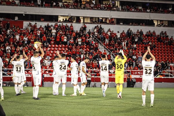 Versus / ¿Cuáles son las chances de clasificación de Guaraní luego de caer en Avellaneda?