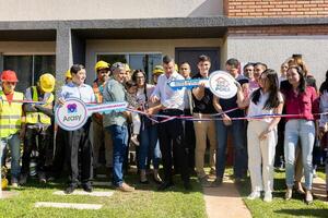 El Presidente Peña inauguró una nueva etapa de Che Róga Porã con entrega de viviendas en Luque