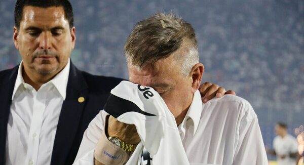 Versus / La razón por la que Ever Hugo Almeida ya decidió que regresará a Paraguay a fin de año