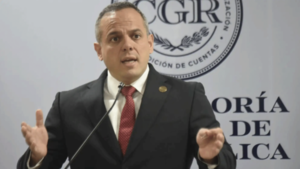 Contraloría pide intervenir municipios de Asunción y CDE