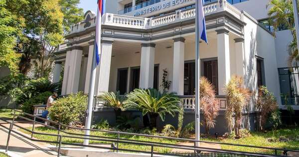 La Nación / Déficit fiscal se ubica en 0,5 % al cierre de abril