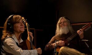 Berta Rojas y Gustavo Santaolalla se unen para reinterpretar The Last of Us