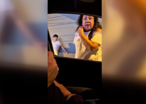 Una mujer utilizó una placa policial para amenazar a una familia | Unicanal