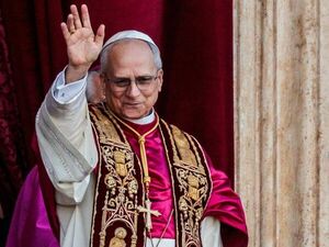 León XIV marca el rumbo: firme defensa de la familia tradicional y la dignidad humana en su primer mensaje diplomático