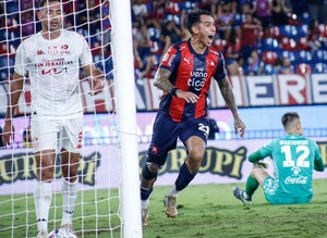 Cerro ganó y mete presión - La Tribuna