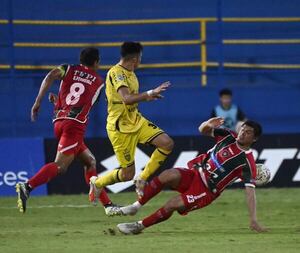 Recoleta 1-Tembatary 1: Deslucido empate en Trinidad - Fútbol - ABC Color