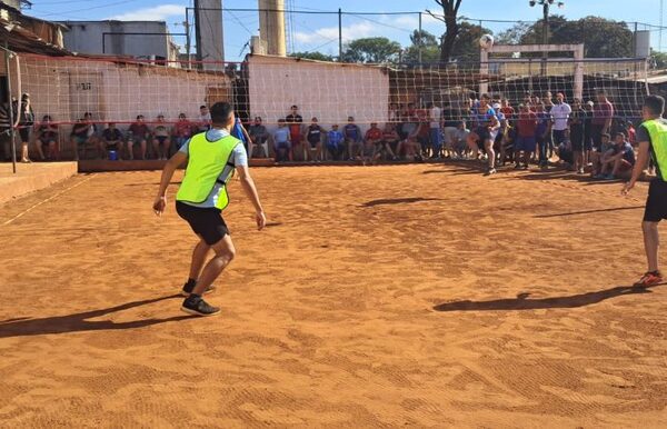 El tradicional torneo de “Piki Vóley” llega a la penitenciaría de CDE