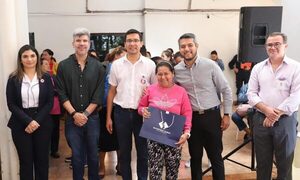 Gobernación de Alto Paraná homenajeó a las madres con jornada de salud integral – Diario TNPRESS