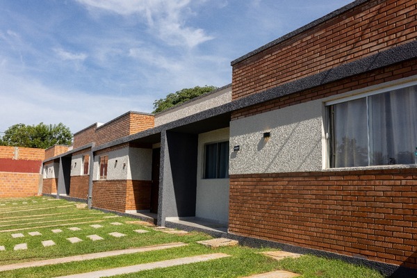 Gobierno inauguró nueva etapa de Che Róga Porã con entrega de viviendas en Luque - 1000 Noticias