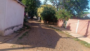 Vecinos de Pacú Cuá piden soluciones ante desbordes de desagües pluviales