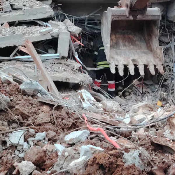 Piden informes sobre posibles irregularidades en cuatro obras de construcción en Encarnación - TVS