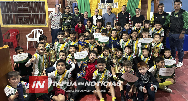 CAMBYRETÁ HOMENAJEA A SUS CAMPEONES DEL INTERDISTRITAL 2025