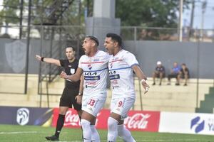 Nacional brinda un golpe de realidad a Luqueño con humillante goleada - Fútbol - ABC Color