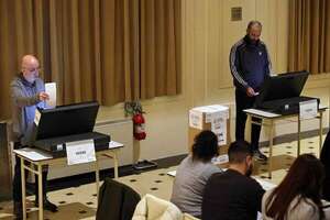 Buenos Aires comienza jornada electoral clave para Milei y marcada por tensión con Macri - Mundo - ABC Color