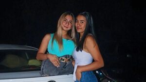 Jinetera sexy causa furor: “Siento el cariño de la gente”