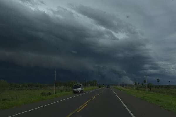Tormentas eléctricas y lluvias afectan a 11 zonas del país esta tarde - Clima - ABC Color