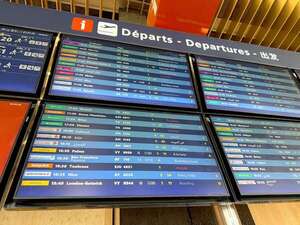 Graves perturbaciones en el segundo aeropuerto francés por una avería en el control aéreo - Mundo - ABC Color