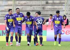 Doblete de Sasá en goleada del 12 de Junio - Fútbol de Intermedia - ABC Color