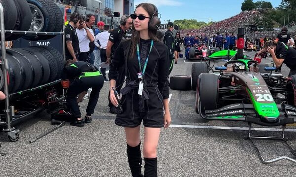 (GALERÍA) ¡La chuli de Joshua Duerksen vicheó todos los detalles antes de la carrera en Imola!