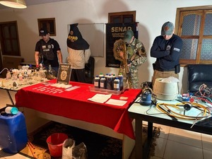 Detienen a un chino en laboratorio de metanfetamina en Minga Guazú - ADN Digital