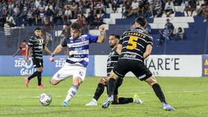 Olimpia no levanta cabeza