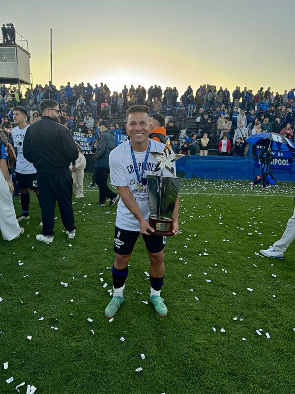 Hugo Quintana se consagró campeón con el Liverpool de Uruguay - 1000 Noticias