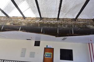 Abandono del MEC propicia enfrentamiento entre vecinos - Nacionales - ABC Color