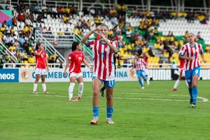 Versus / Claudia Martínez, la paraguaya que está brillando en el Sudamericano Sub-17