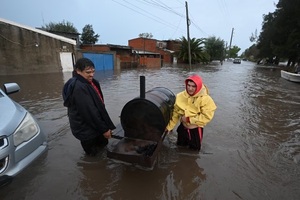 Argentina: un muerto, tres desaparecidos y casi 2.000 evacuados por inundaciones