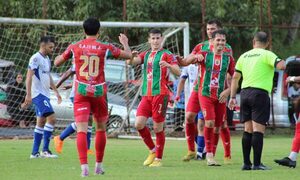 Grupo B con sendas goleadas en la Liga Paranaense