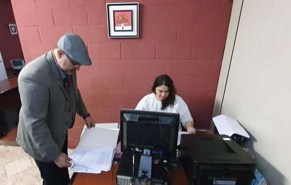 Denuncian a seis concejales por nepotismo y señalan como coautor al intendente Miguel Prieto - ABC en el Este - ABC Color