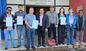 Denuncian a concejales serviles a Prieto por nepotismo y tráfico de influencias