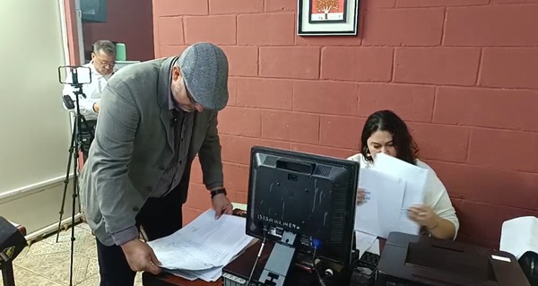 Cuestionan inacción de la Fiscalía mientras “Miguel Prieto y su gavilla roban en carretilla” - ADN Digital