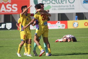 Capiatá es líder solitario de la Intermedia de fútbol - .::Agencia IP::.