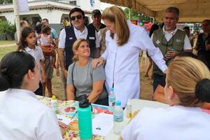 Ministra destaca labor de médicos de familia en su día