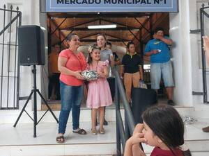 Día de la madre con trabajoras del Mercado N°1 de Villarrica