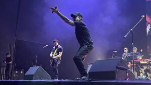 Video: Andrés Calamaro abandona el escenario en Cali tras ser abucheado por apoyar la tauromaquia
