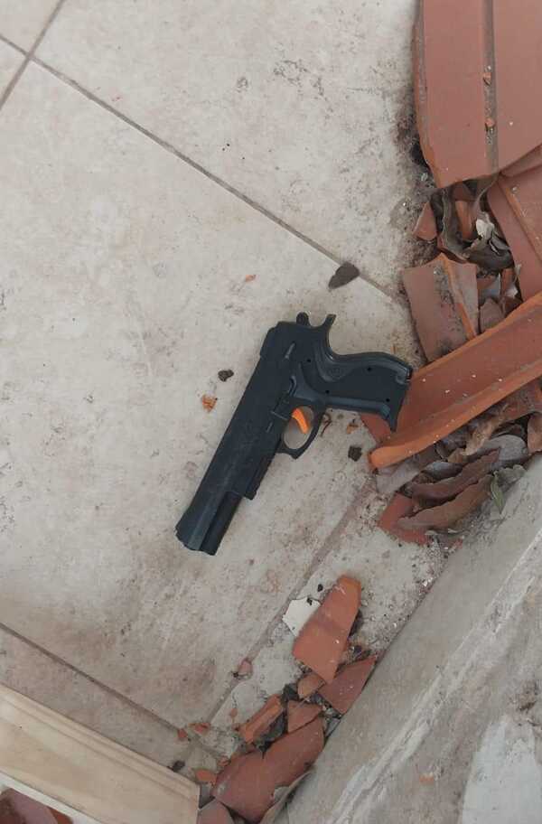 Supuesto delincuente con orden de captura abatido por dueño de casa - 1000 Noticias
