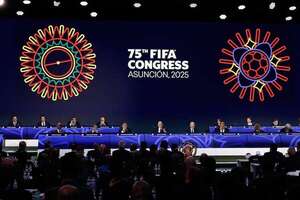 UEFA envía mensaje conciliador tras crítica a Infantino - Fútbol Internacional - ABC Color
