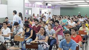 Solo la mitad de las carreras de Medicina en Paraguay cuenta con acreditación de calidad, según informe