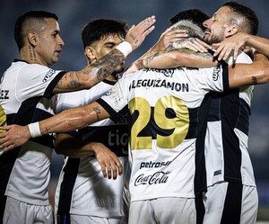 Más salidas en puerta: Olimpia revisa contratos tras la salida de Benedetto