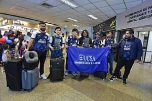 Club de Robótica UCSA logró dos premios en competencia mundial - Mundo empresarial - ABC Color