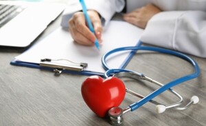 Solo el 50% de las carreras de medicina tienen acreditación de calidad