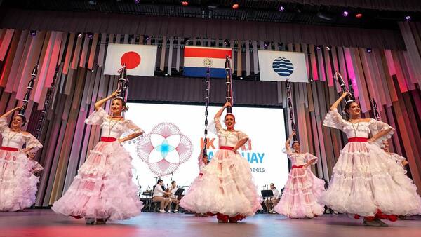 Artistas paraguayos se destacan en la Expo Osaka en Japón